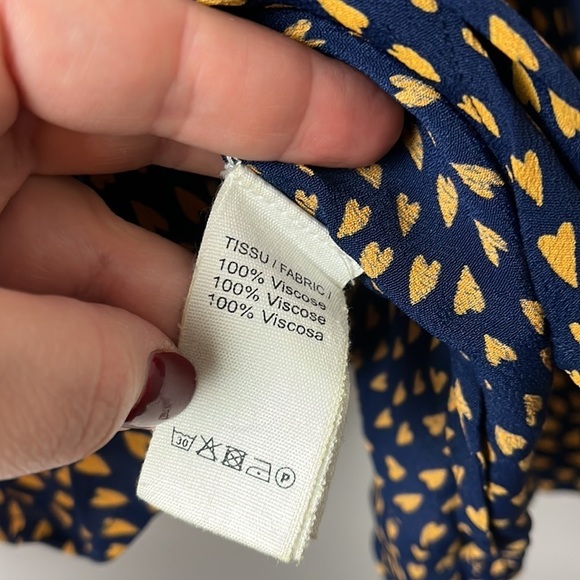 Bonpoint button down blouse hearts - Picture 5 of 9